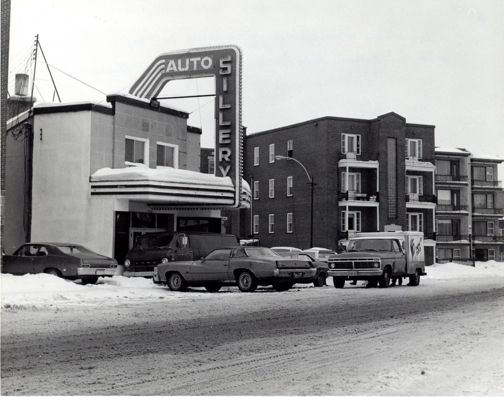 Il s'agit d'une photo du commerce Auto Sillery. Fonds Marcel Thomassin, collection Adélard Thomassin © Société d'histoire de Sillery